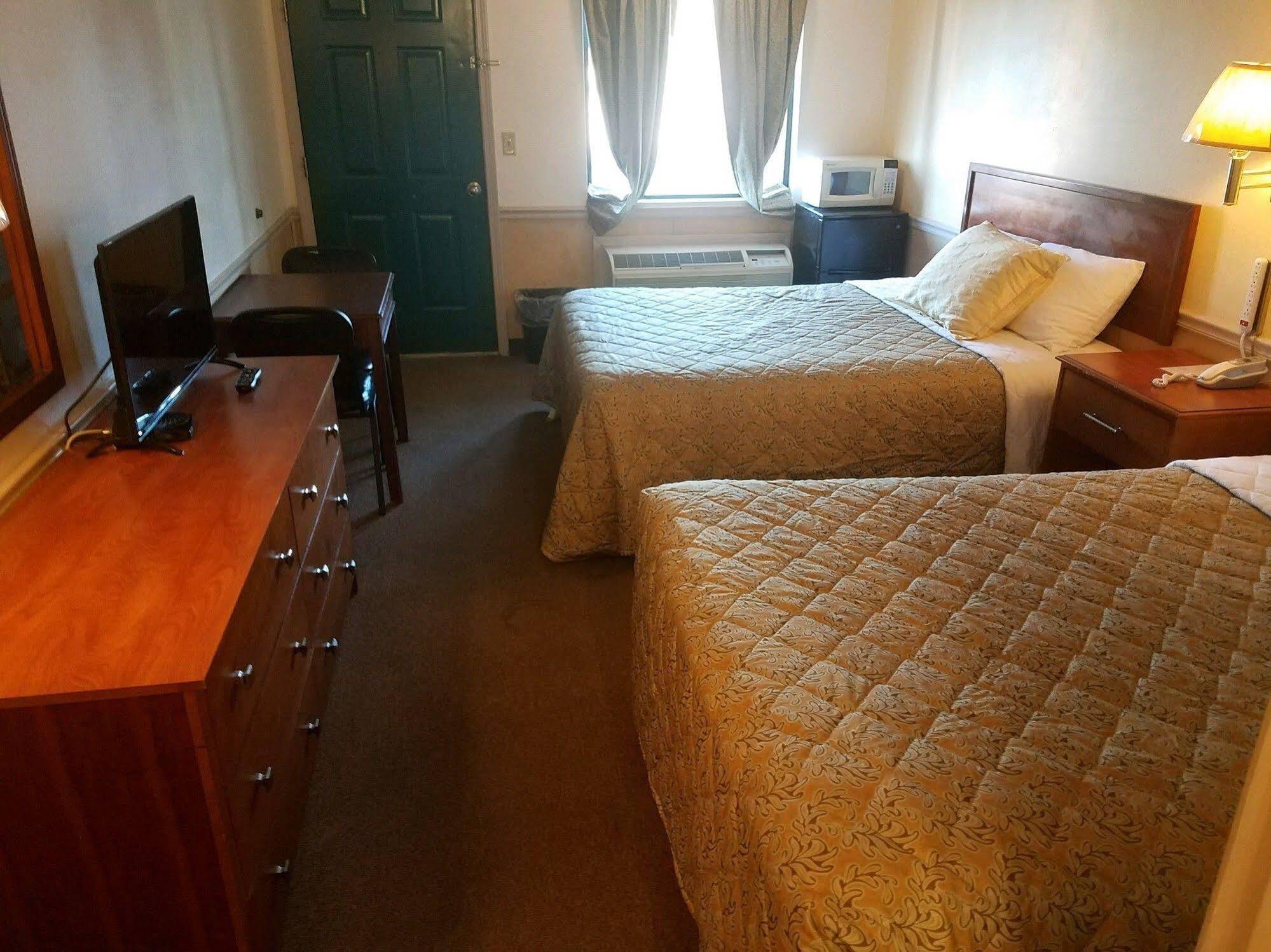 Shoreline Park Traveler'S Choice Motel מראה חיצוני תמונה